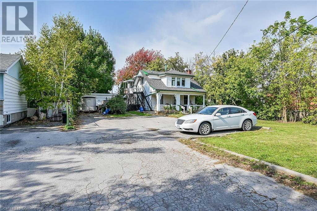 942 Upper Gage Avenue Property Photo 3