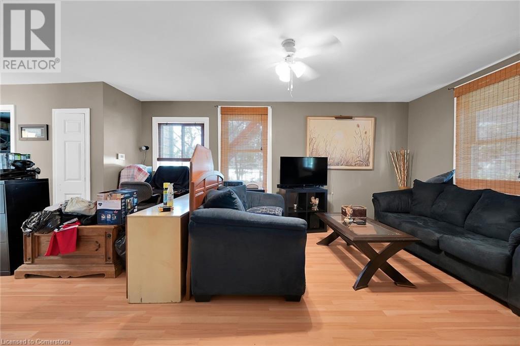 942 Upper Gage Avenue Property Photo 9