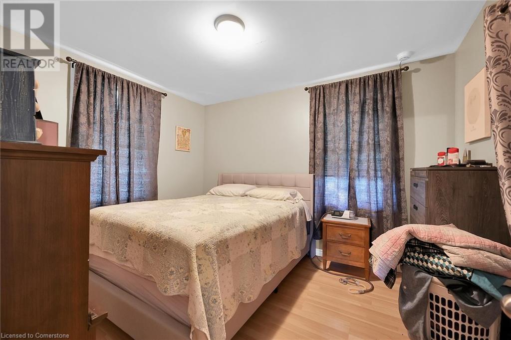 942 Upper Gage Avenue Property Photo 12