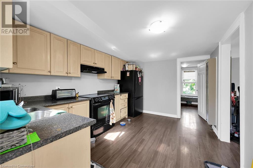 942 Upper Gage Avenue Property Photo 15