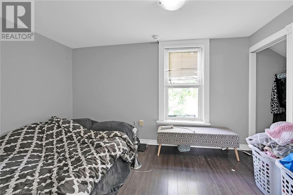942 Upper Gage Avenue Property Photo 19