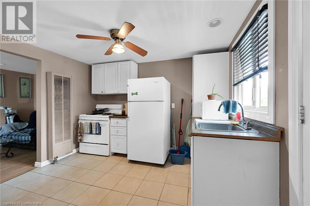 942 Upper Gage Avenue Property Photo 28