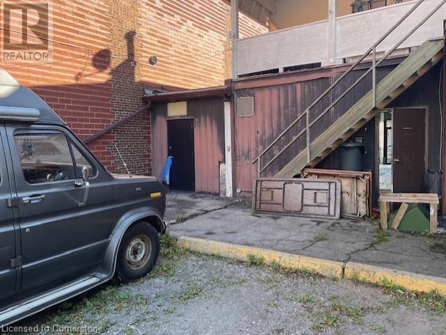193 Ottawa Street N Property Photo 5