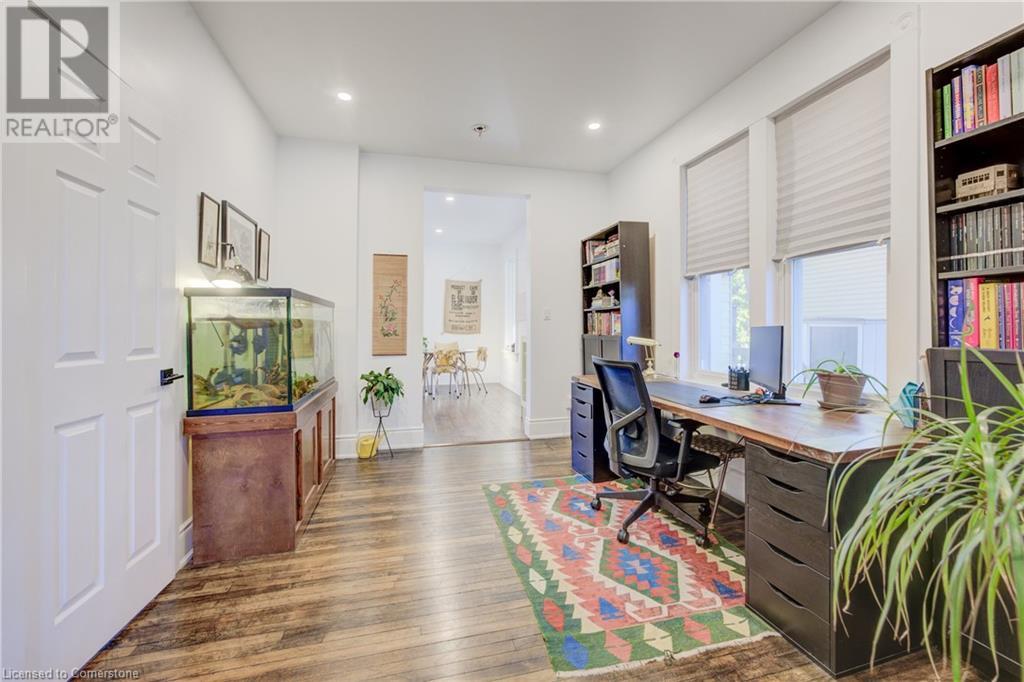 52 Henry Street Property Photo 11