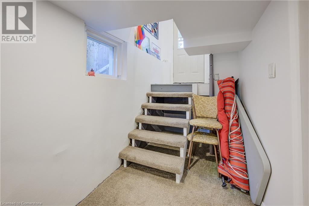 52 Henry Street Property Photo 18