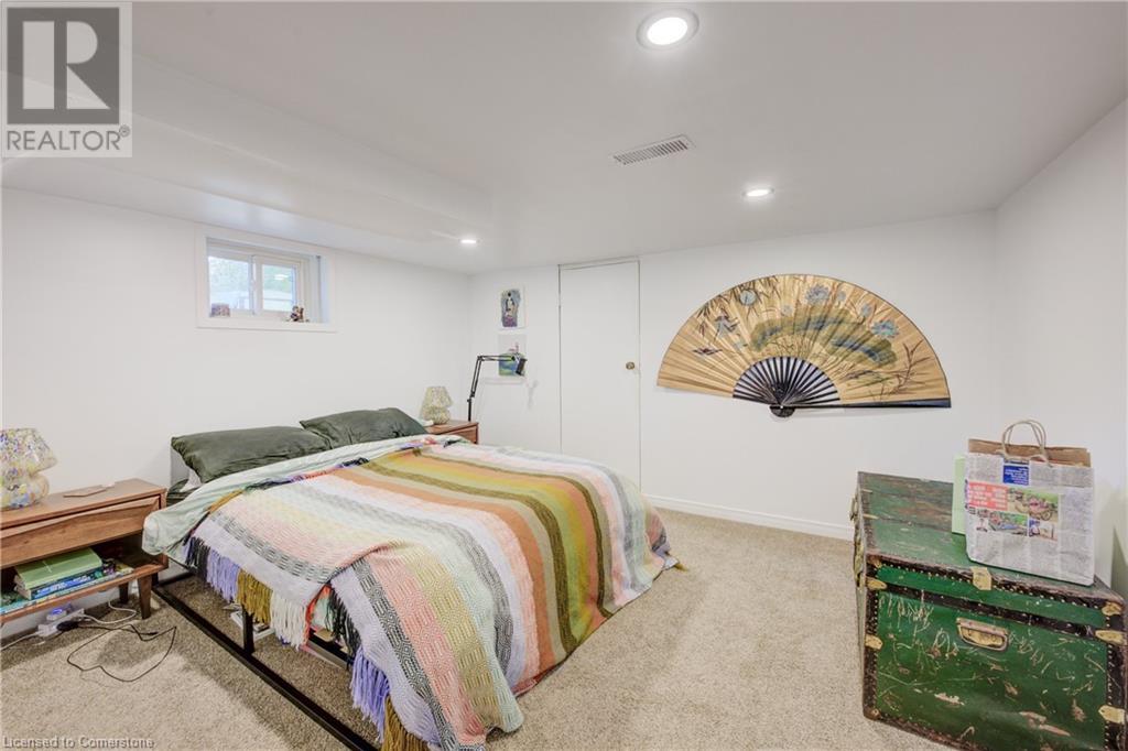 52 Henry Street Property Photo 19
