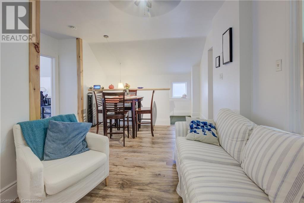 52 Henry Street Property Photo 29