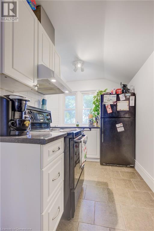 52 Henry Street Property Photo 33