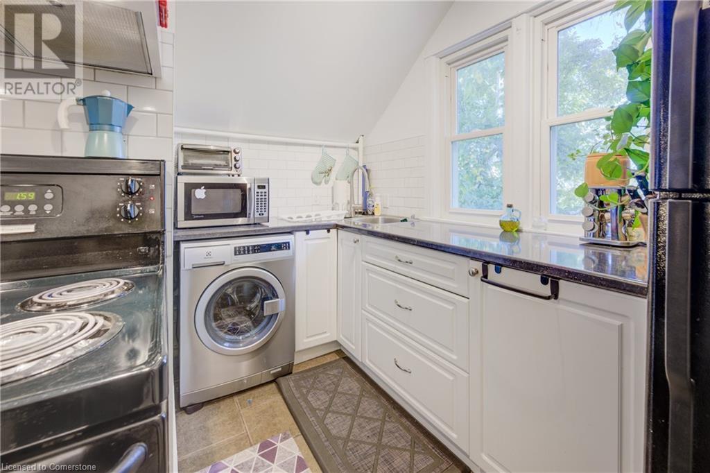 52 Henry Street Property Photo 34