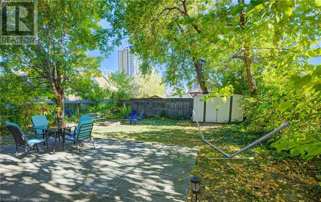 52 Henry Street Property Photo 37