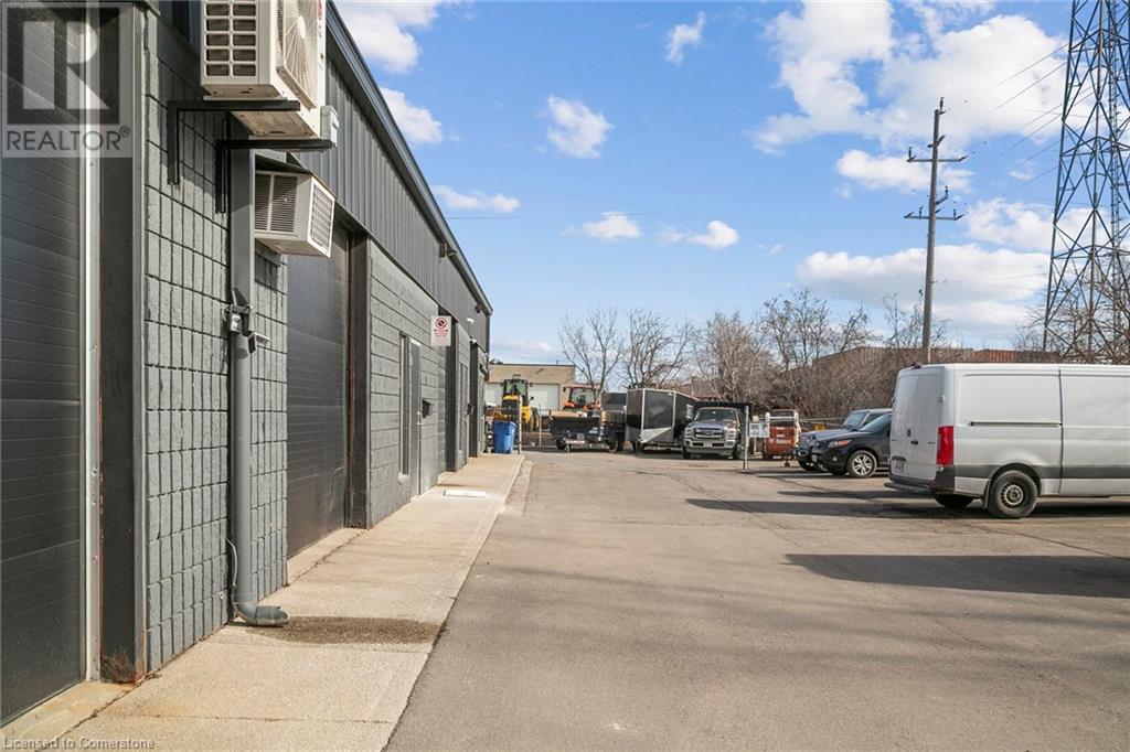 1153 Pioneer Road Unit# B2-j Property Photo 2