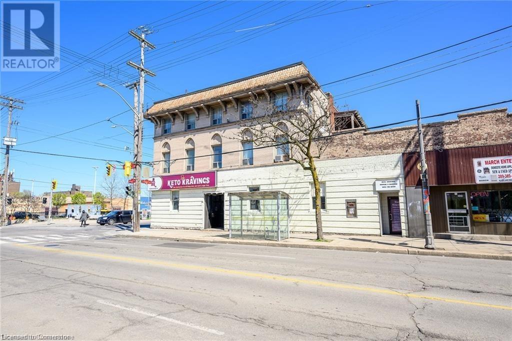 336 Ottawa Street N Property Photo 1
