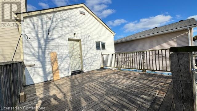 1260 King Street Property Photo 24