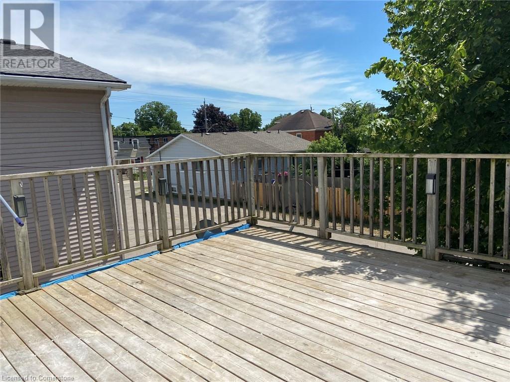 1260 King Street Property Photo 25