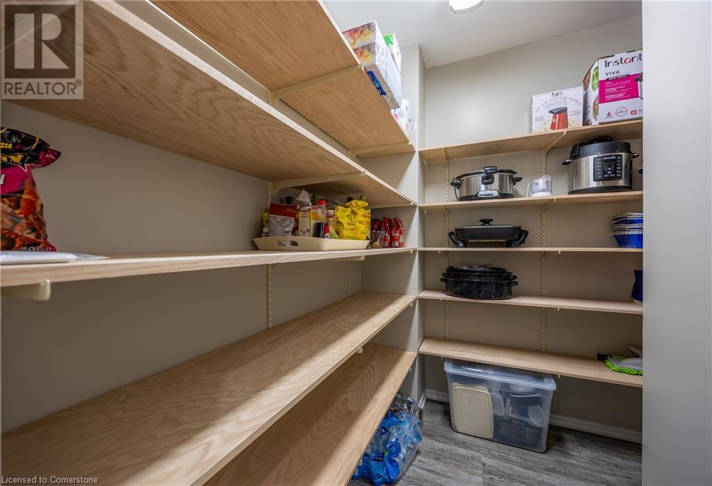 1285 Cockshutt Road Property Photo 22