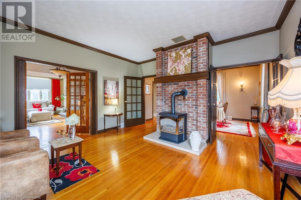 172 Norfolk Street Property Photo 4