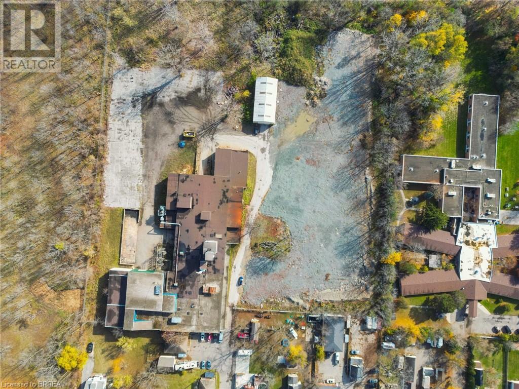 411 West Street Property Photo 2