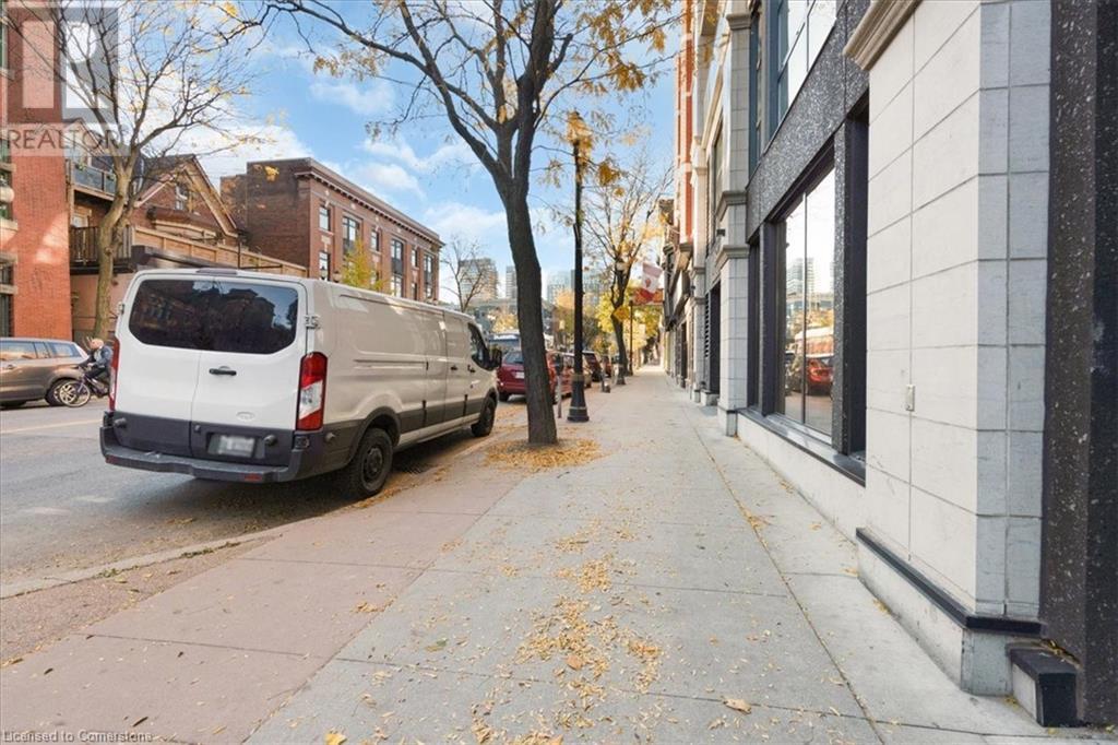 183 James Street N Property Photo 16