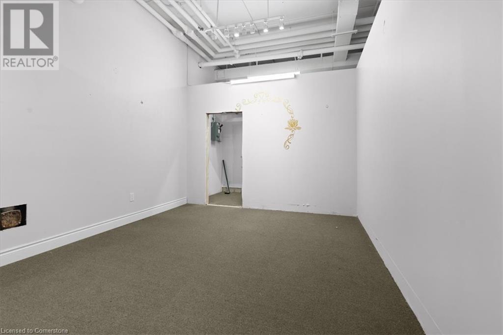 183 James Street N Property Photo 20