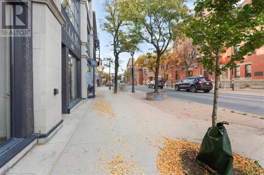 185 James Street N Property Photo 11