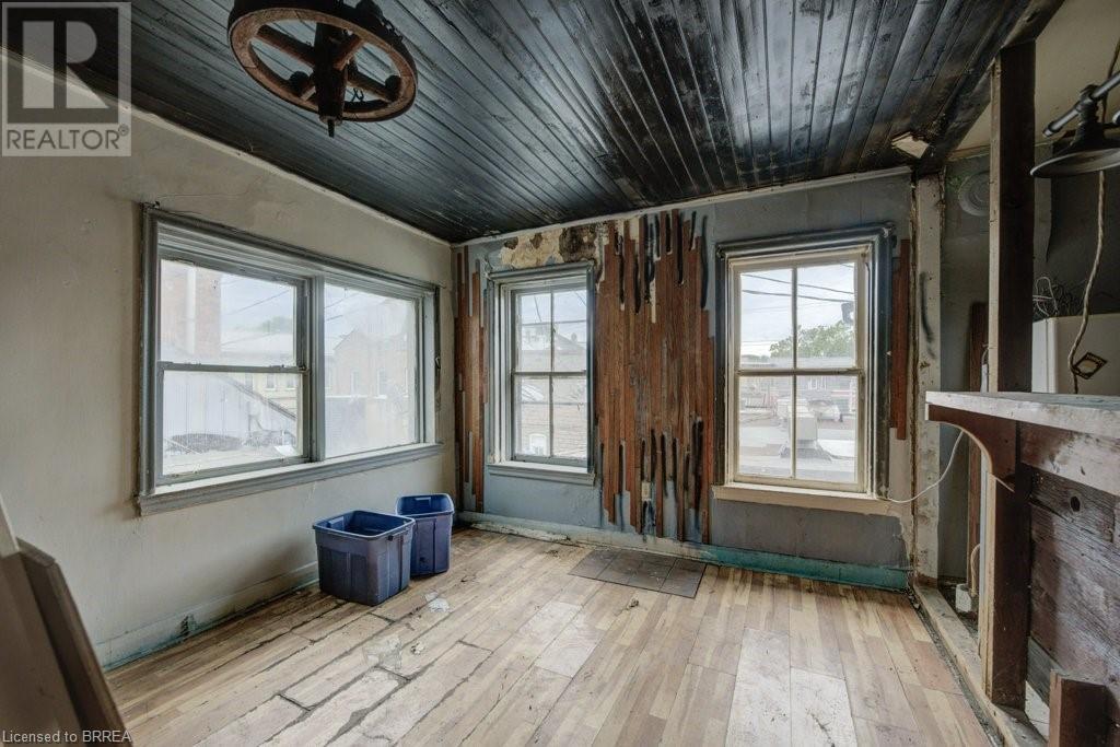 36 Norfolk Street S Property Photo 22