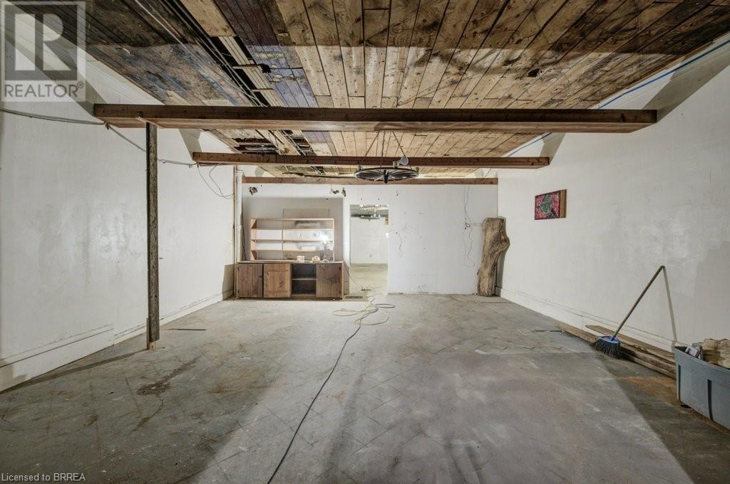 36 Norfolk Street S Property Photo 7
