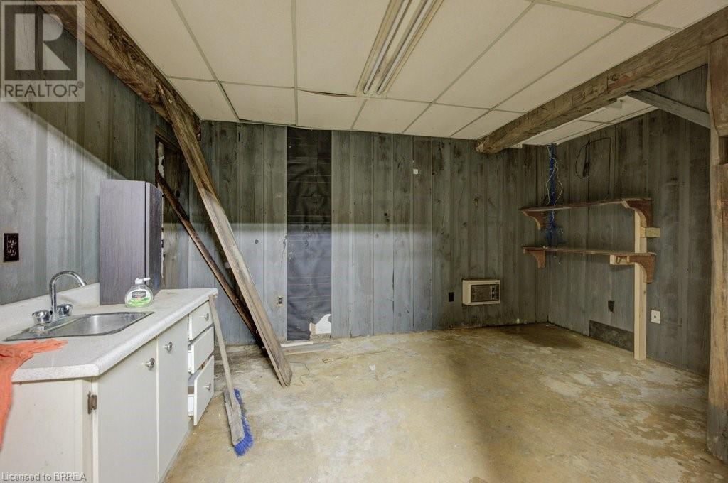 36 Norfolk Street S Property Photo 12