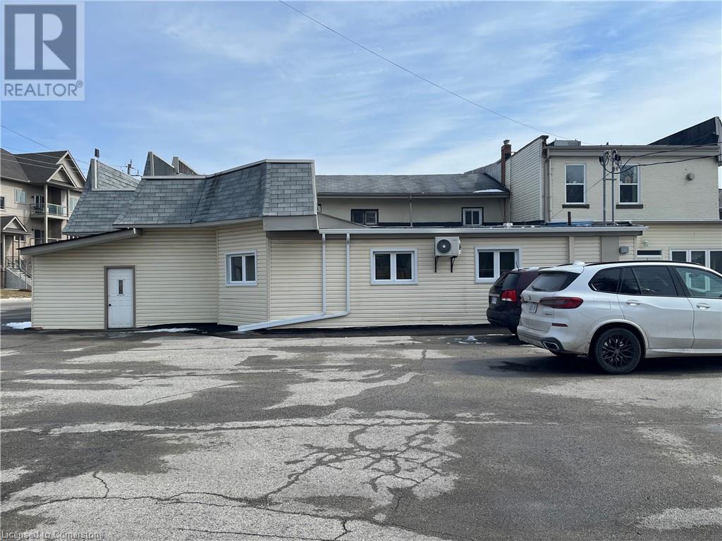418 Chestnut Street Property Photo 2