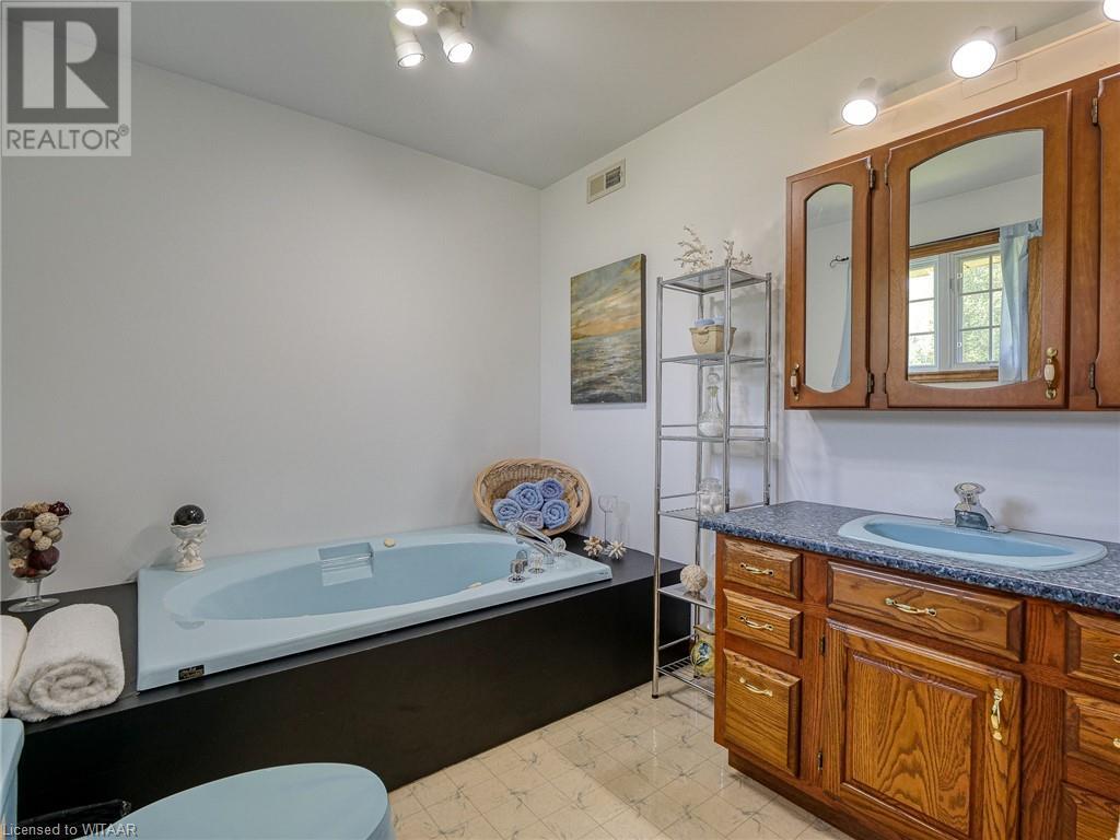 916 Norfolk County Road 28 Property Photo 17