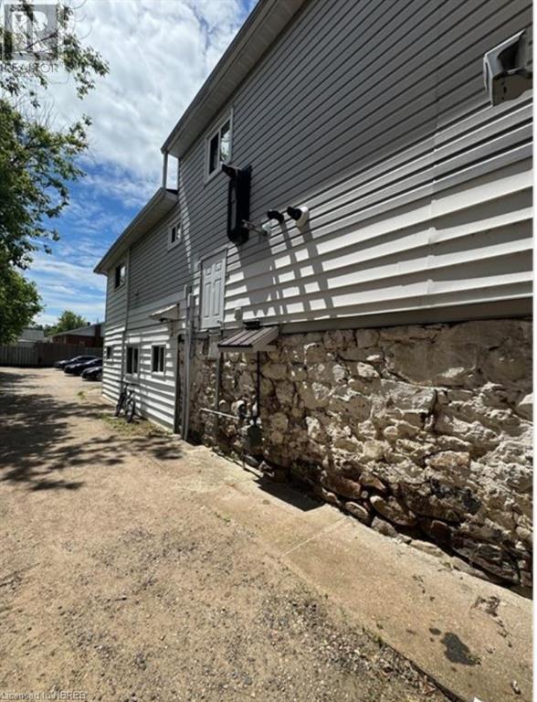 310 Main Street Property Photo 4