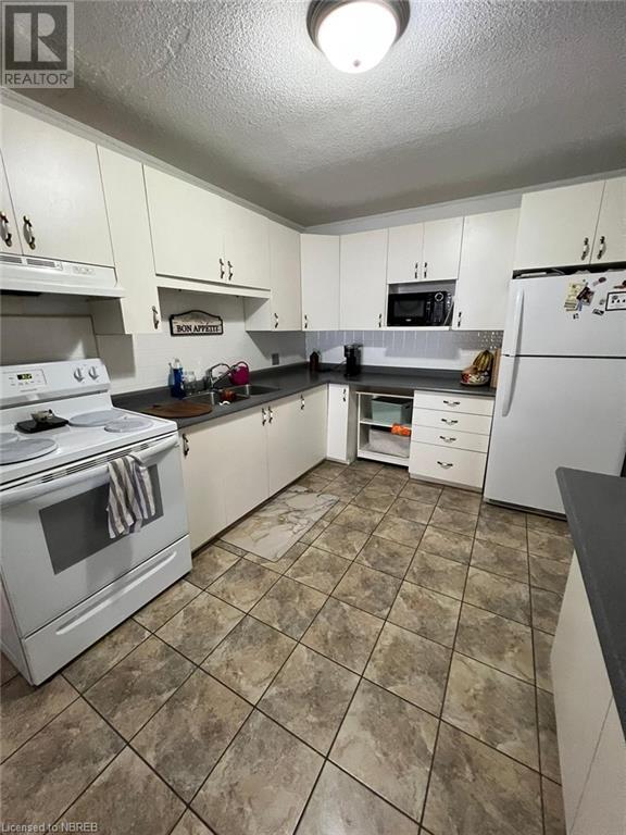 310 Main Street Property Photo 7