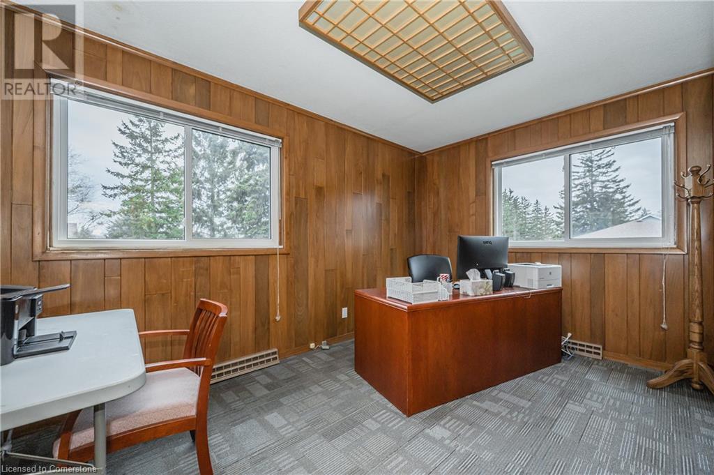 3742 Nafziger Road Property Photo 20