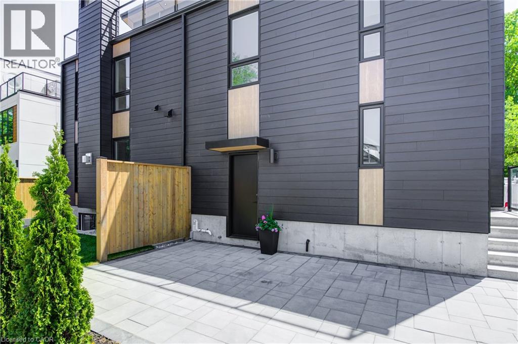 57 Centre Street Property Photo 4