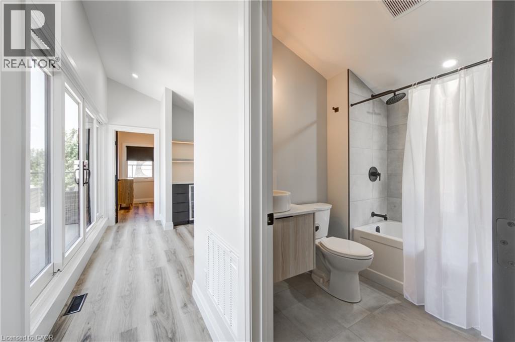 57 Centre Street Property Photo 27