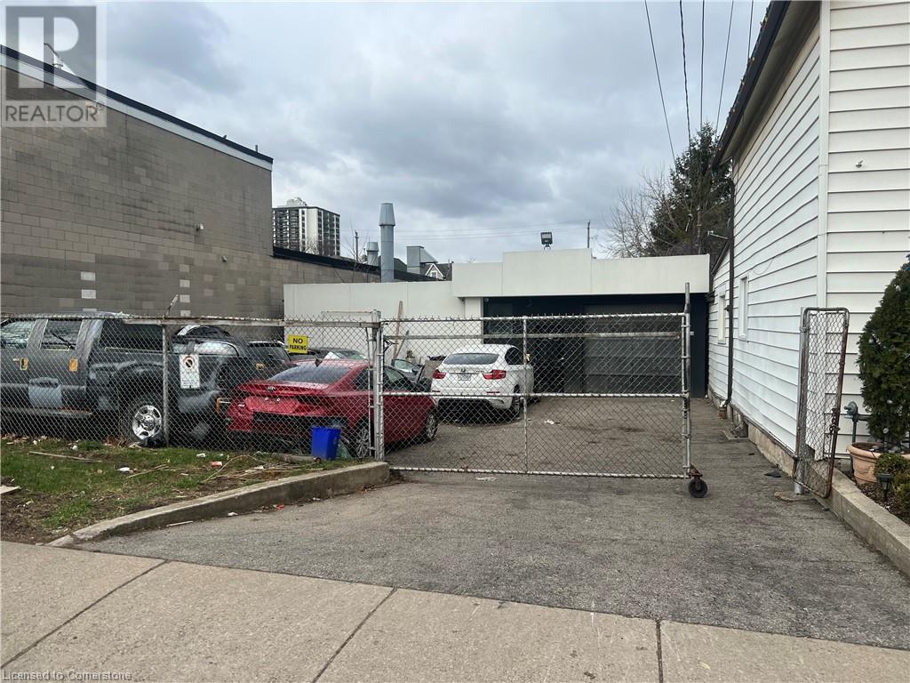 243 Mary Street Property Photo 1