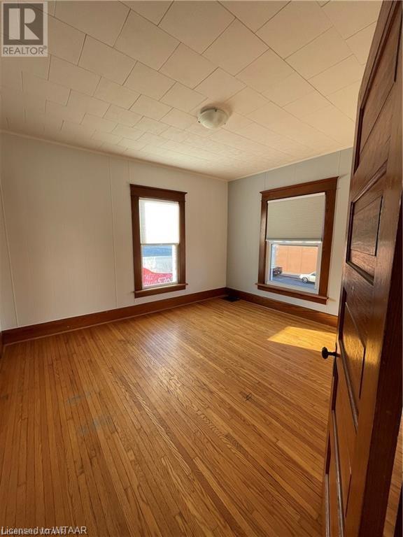 39 Norfolk Street N Property Photo 13
