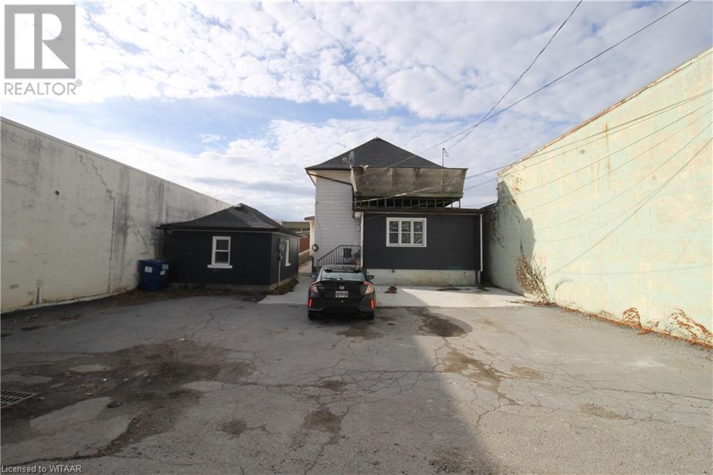 39 Norfolk Street N Property Photo 17