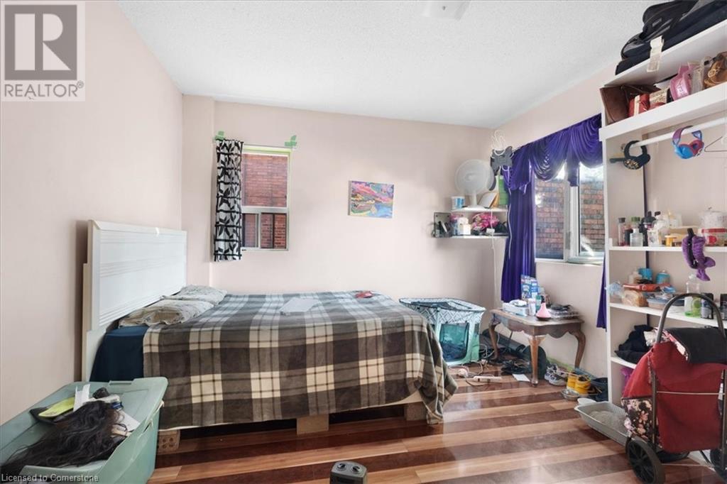 770 Barton Street E Property Photo 8
