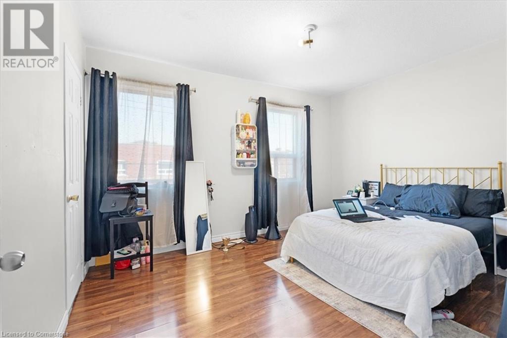 770 Barton Street E Property Photo 15