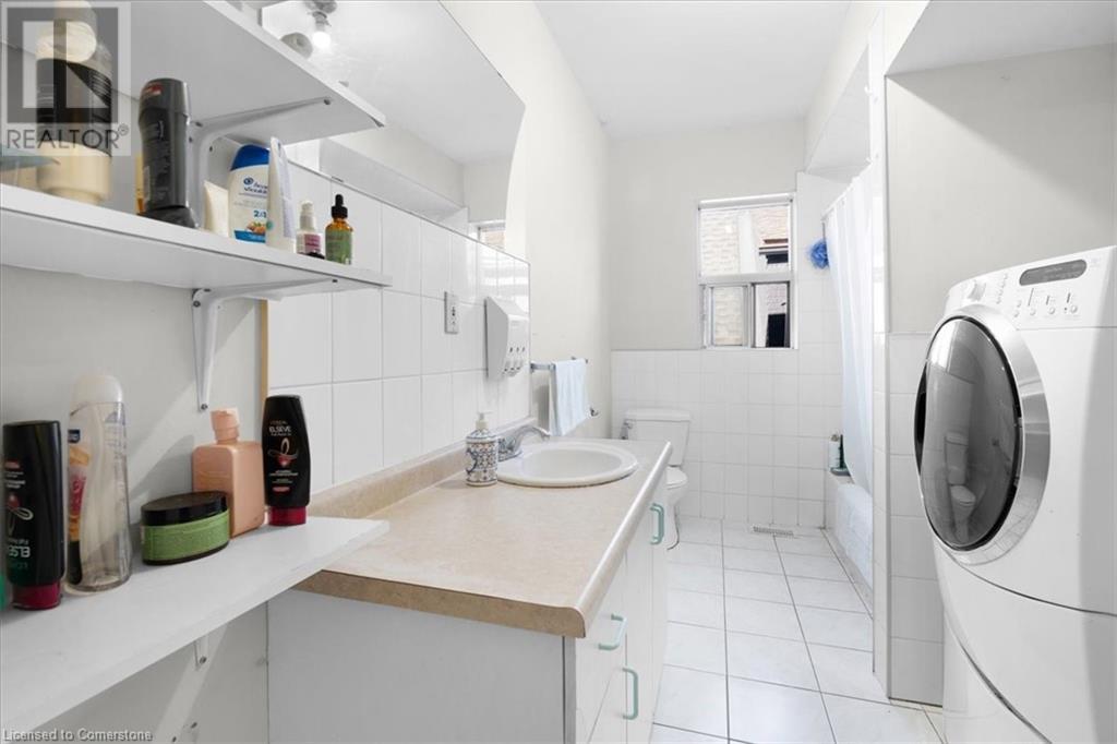 770 Barton Street E Property Photo 18