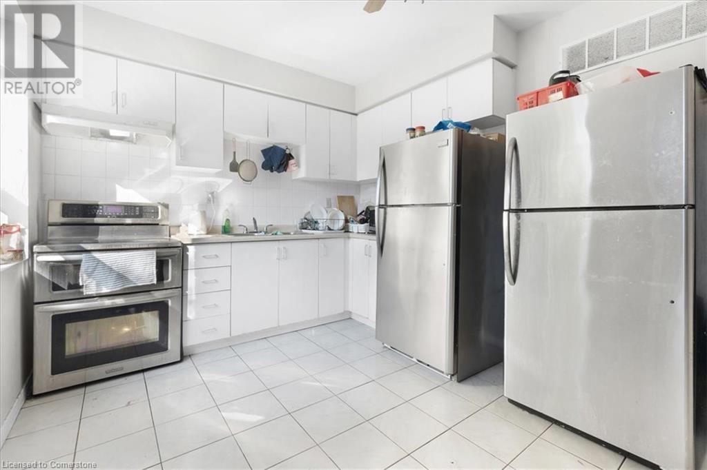 770 Barton Street E Property Photo 22