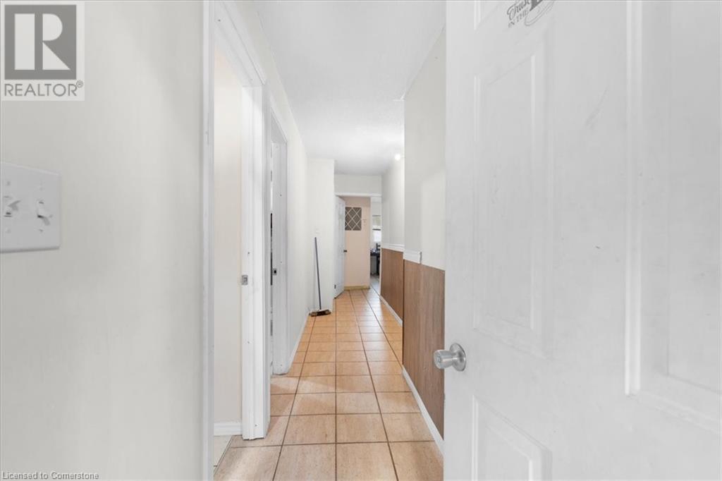 770 Barton Street E Property Photo 24