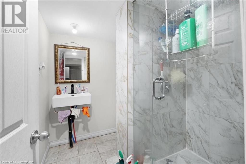 770 Barton Street E Property Photo 26