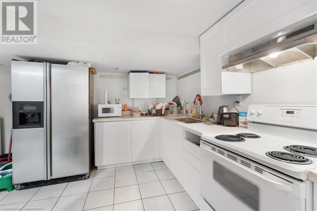 770 Barton Street E Property Photo 28