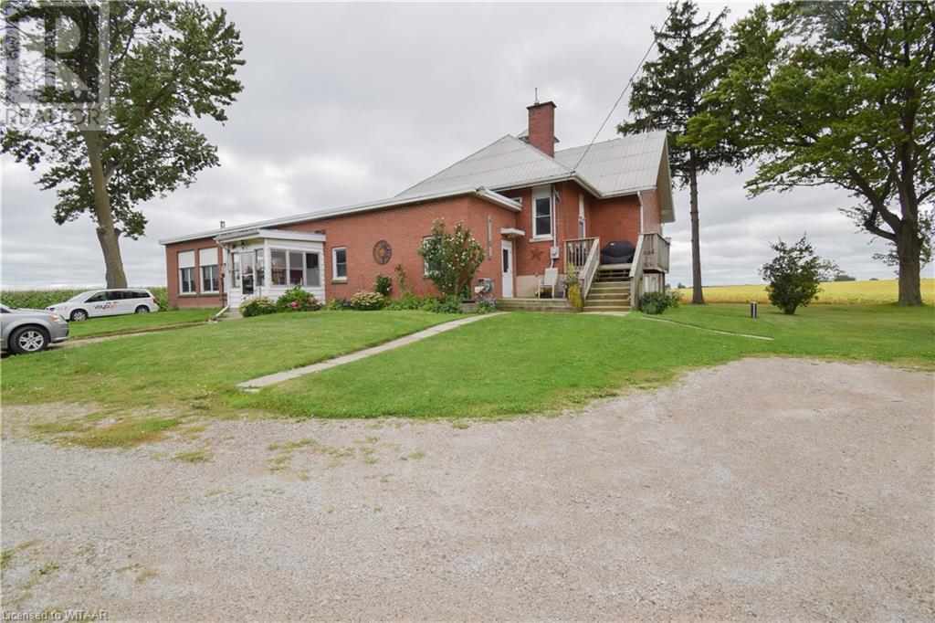 334789 33rd Line Property Photo 1