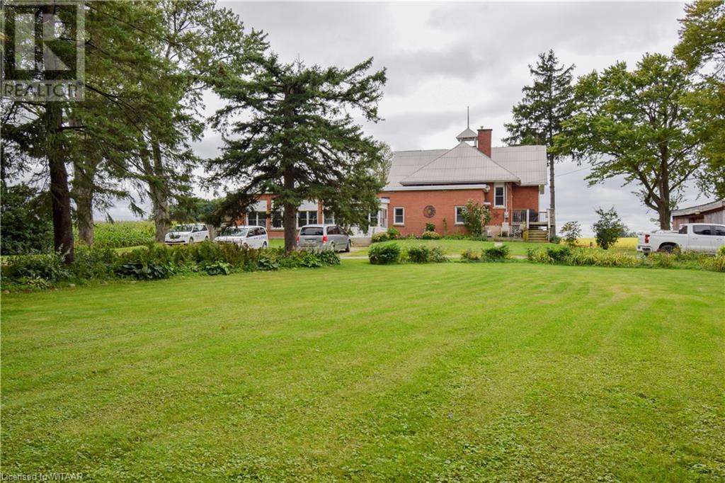 334789 33rd Line Property Photo 12