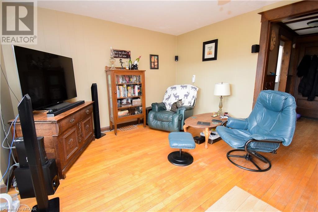 334789 33rd Line Property Photo 16