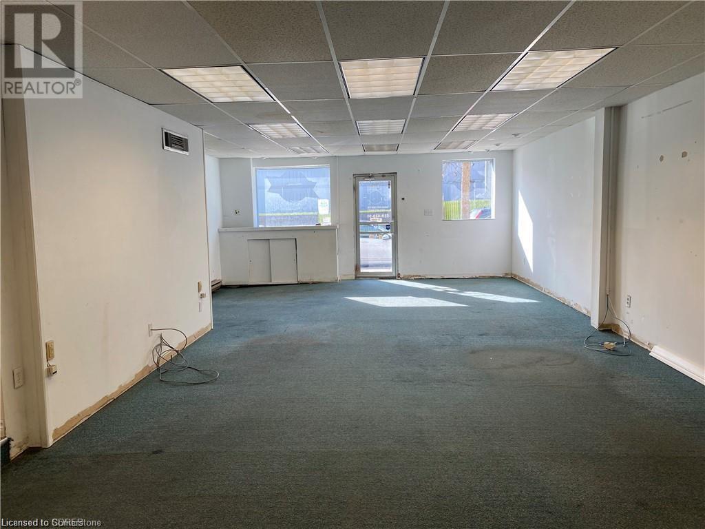 75 Robinson Street Property Photo 4