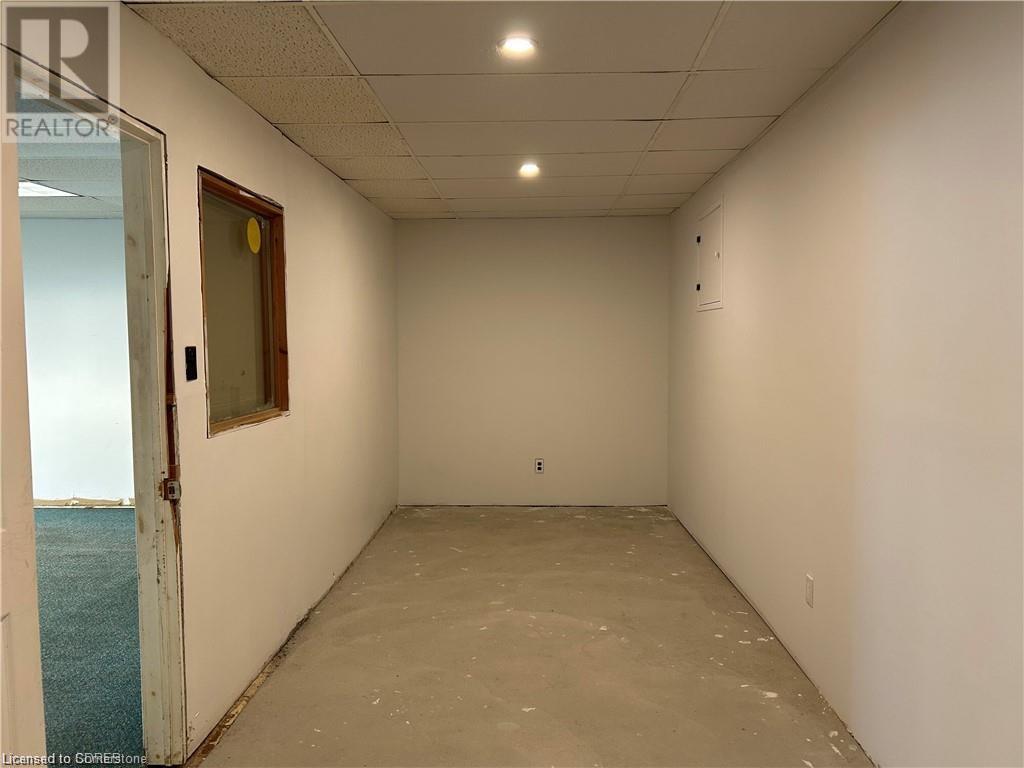 75 Robinson Street Property Photo 9