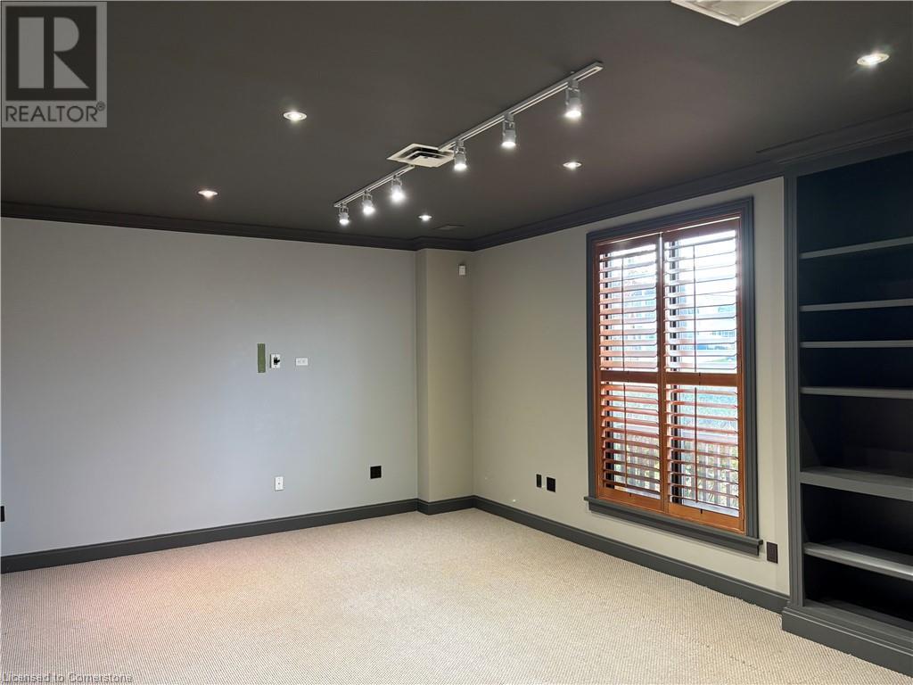 1177 King Road Property Photo 14